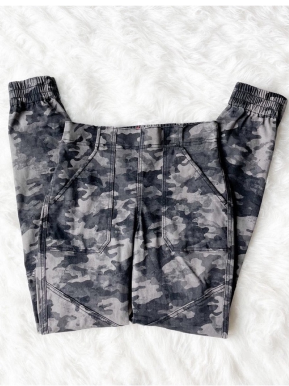 SPANX Camo Print Jogger size Small